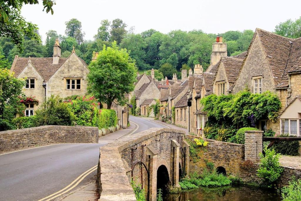 Cotswold Manor House - Country House Retreat With Hot Tub, Ideal For Large Groups Petty France 외부 사진