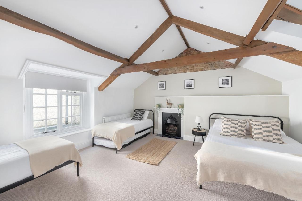 Cotswold Manor House - Country House Retreat With Hot Tub, Ideal For Large Groups Petty France 외부 사진