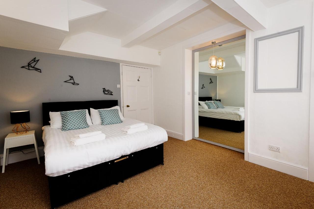 Cotswold Manor House - Country House Retreat With Hot Tub, Ideal For Large Groups Petty France 외부 사진