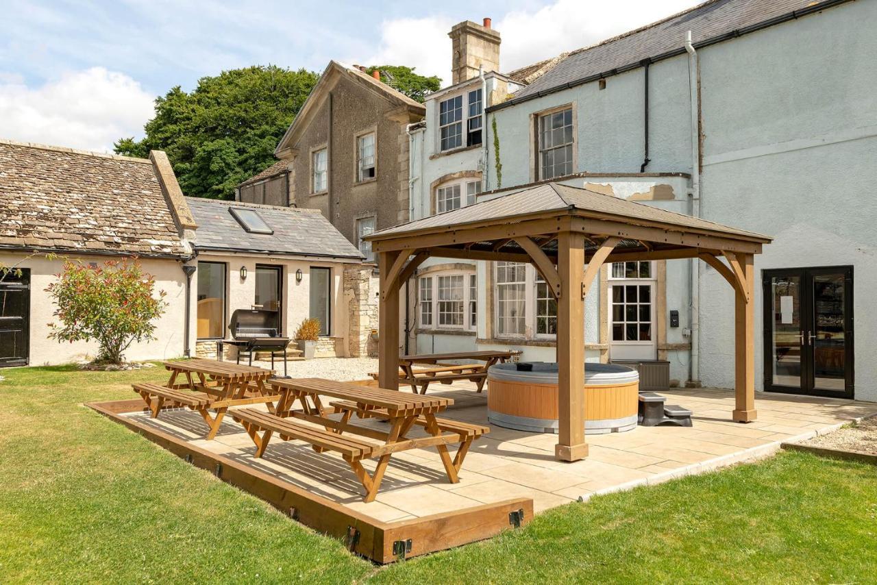 Cotswold Manor House - Country House Retreat With Hot Tub, Ideal For Large Groups Petty France 외부 사진