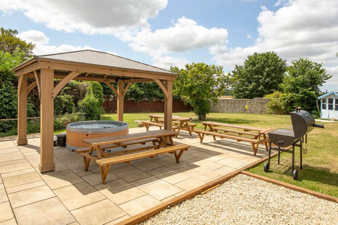 Cotswold Manor House - Country House Retreat With Hot Tub, Ideal For Large Groups Petty France 외부 사진